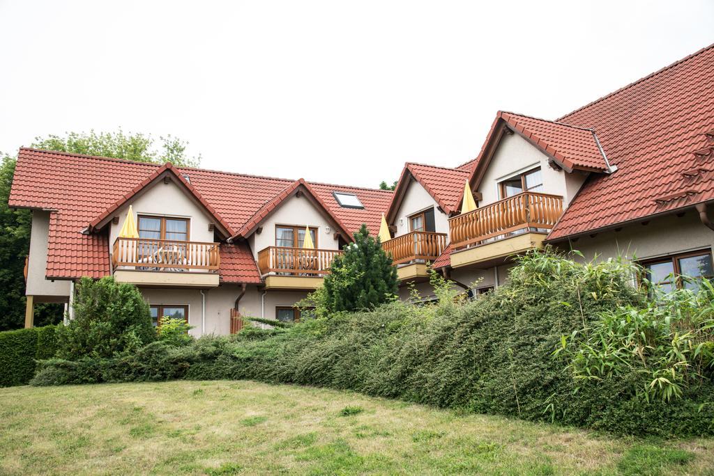 Ferienwohnanlage Schwabe Mit Schwimmbad Apartment Rerik Exterior foto